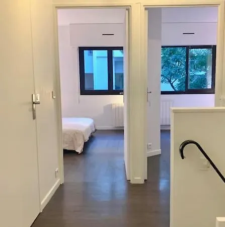 Spacieux Duplex Parisien Renove, Proche Tour Eiffel Exterior photo
