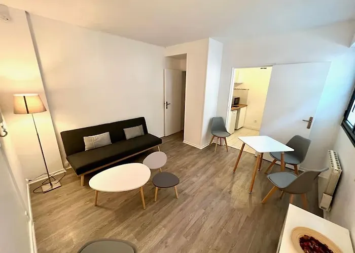 Spacieux Duplex Parisien Renove, Proche Tour Eiffel